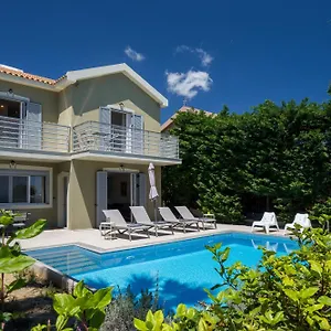  Villa Beachfront Alexandra Greece